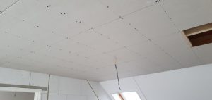 Plafond plaatsen